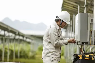 Field service/sales staff